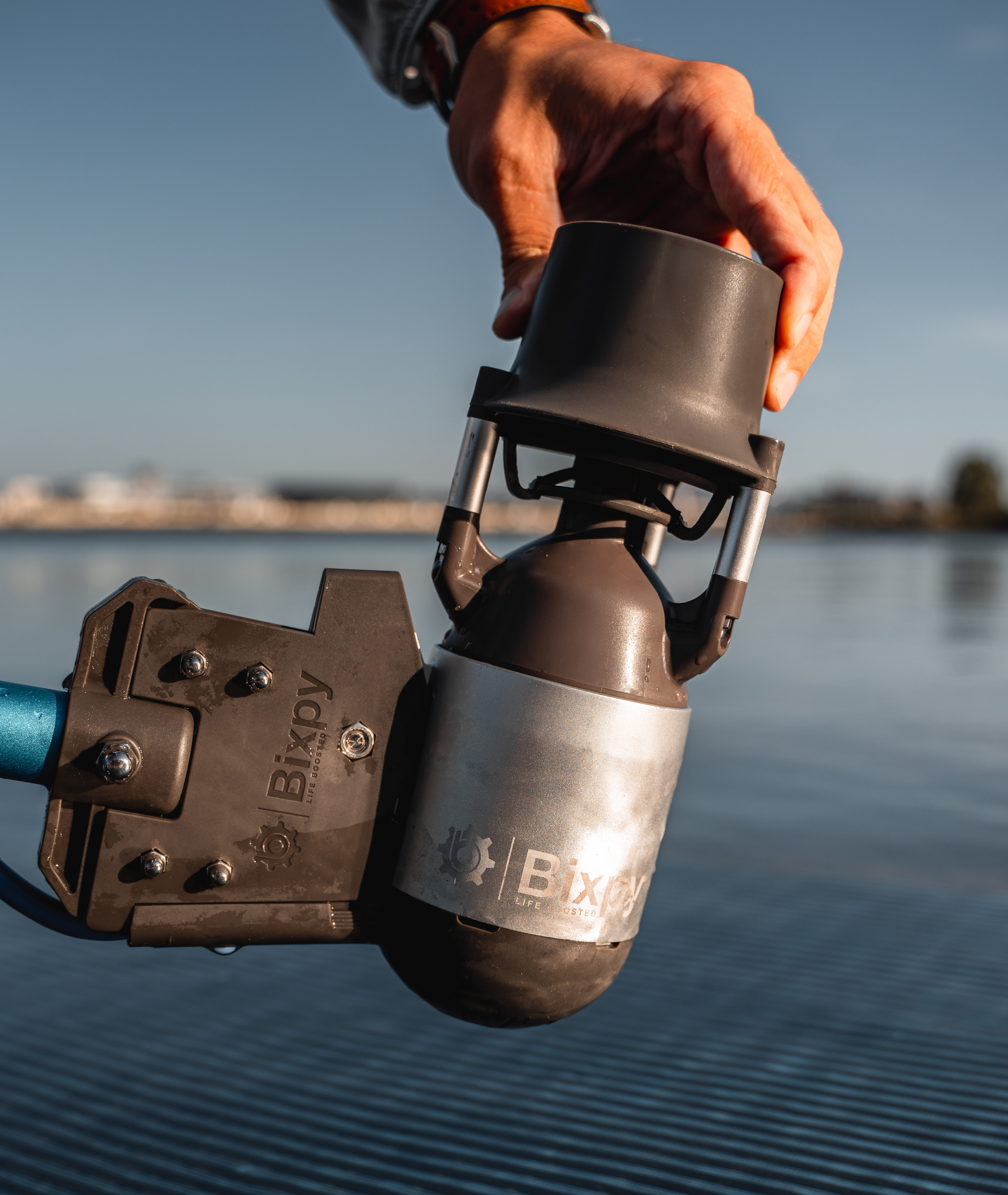 Bixpy k-1 outboard kit compact design